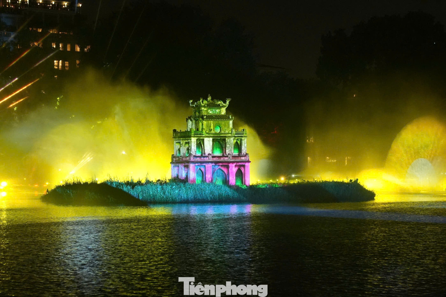 Thi công nhạc nước tại trên sông hồ phố đi bộ